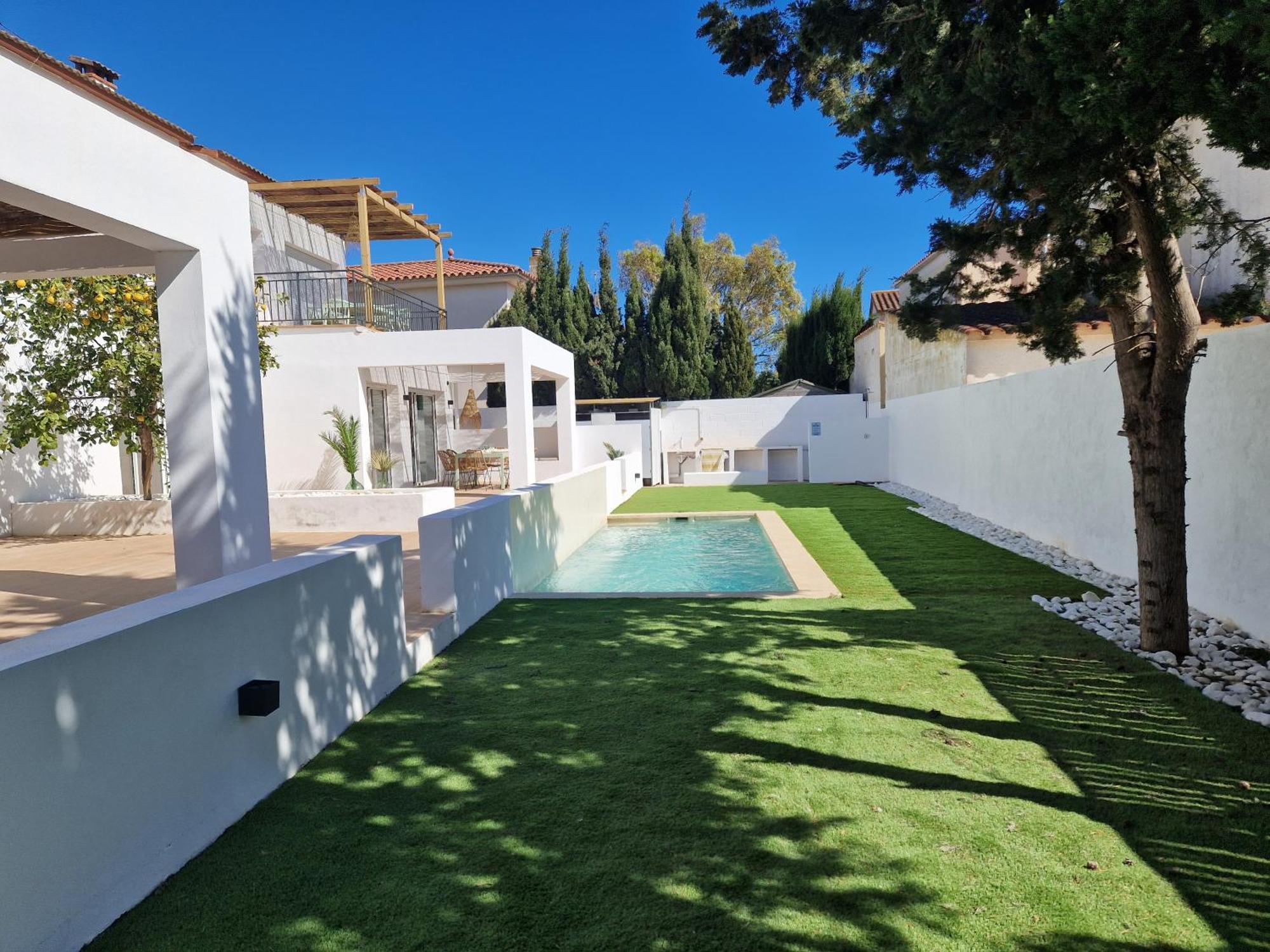 Gorgot P1 I Apartamento Con Terraza Y Piscina Comunitaria Cerca De La Playa Эмпуриабрава Экстерьер фото