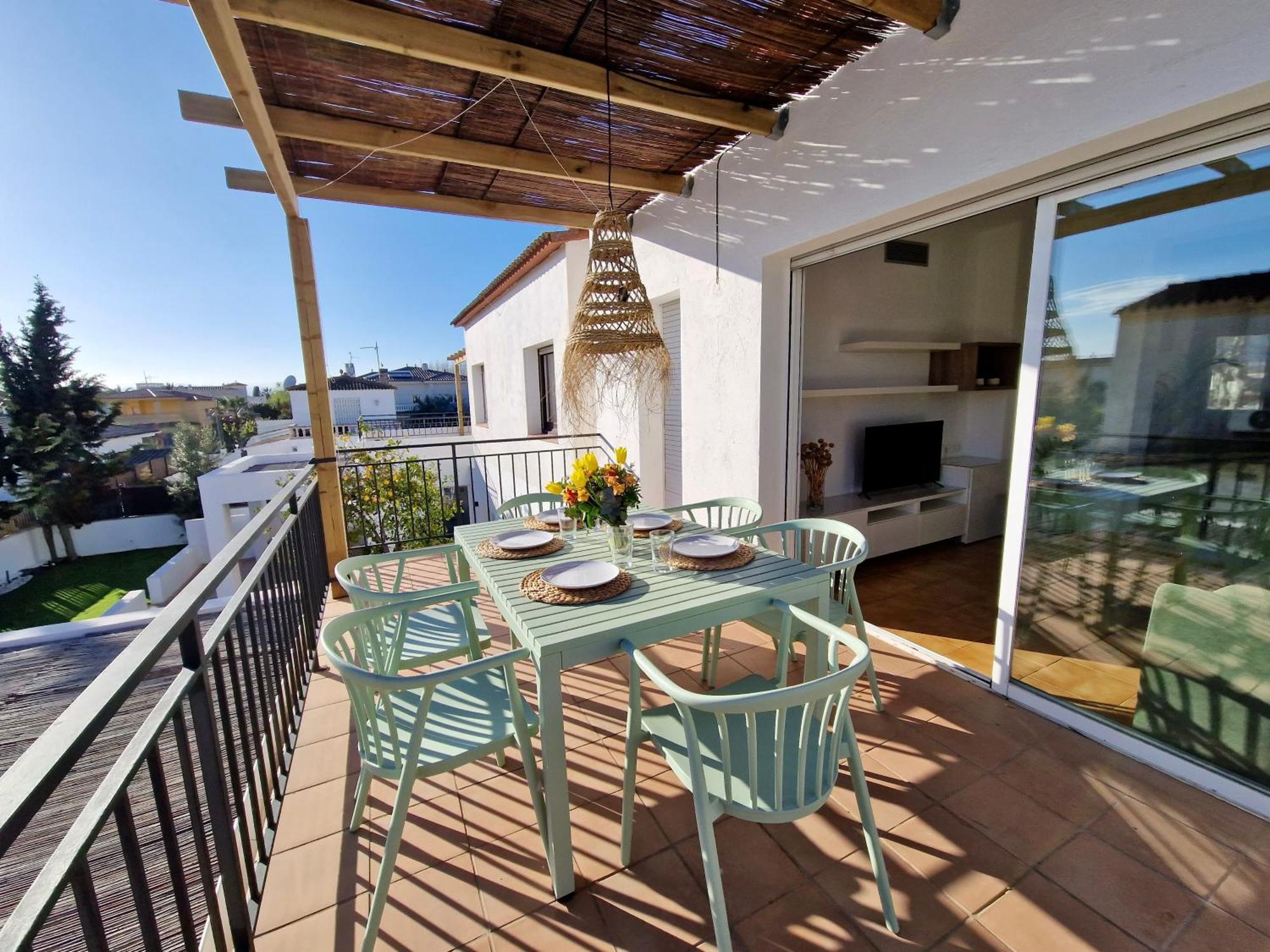 Gorgot P1 I Apartamento Con Terraza Y Piscina Comunitaria Cerca De La Playa Эмпуриабрава Экстерьер фото